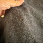 Equipment  Femme LILOU V-NECK CASHMERE SWEATER in True Black 100% Cashmere XSmall Photo 6