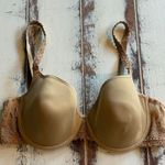 Chantelle  Africa t shirt underwire bra size 34DD 2691 Photo 1