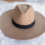 Light brown fedora with black trim, brand new Photo 1