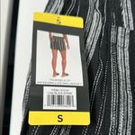 Briggs New York Black and White Cargo Shorts with Elastic Waistband Photo 4