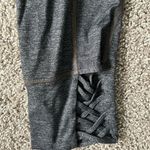 Athleta  Women's Quest Criss Cross Chaturanga Capri
Leggings Photo 1