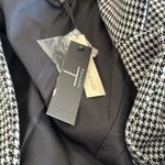 T Tahari NWT  Houndstooth One Button Blazer Viscose Blend Photo 6
