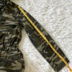 New Look Nwot Anorak camouflaged Women’s hooded Jacket size Large Photo 7