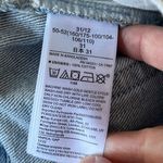 Gap NWOT Women’s “Icon Denim Skirt” Five Pocket Mini Skirt Light Wash SIZE 31/12 Photo 4