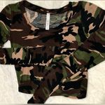 LE3NO Camouflage Crop Top NWOT Size XS Photo 0