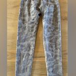 NVGTN seamless gray camo leggings size medium Photo 3