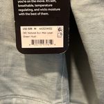 Allbirds NWT  size M. Lightweight 3/4 length shirt pullover.soft and great color! Photo 6