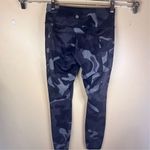 Athleta ‎ Camo Contender Hybrid Powerlift Women's Leggings Size Small Activewear Photo 5