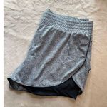 Brooks  Women's Gray Running Shorts Size M 2-in-1 Activewear Gym Photo 9