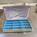 FINAL PRICE VINTAGE EARRING JEWELRY Box c1960's "Mele Style" White Photo 1