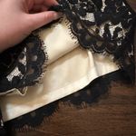 White House | Black Market black & nude lace pencil skirt size 4 Photo 3