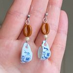 Handmade porcelain mug cup & coffee beans unique fun fairy antique style dangle earrings☕️🍃🌀 Photo 4
