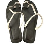 Madewell  The Dessa Toe Ring Sandal in Cream Silver 7.5 Photo 3