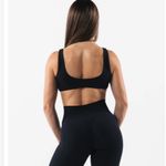 Alphalete Aura Sculpt Bra Photo 1