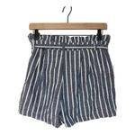 Lydelle  Paper-bag waist striped shorts large Photo 1