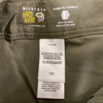 Mountain Hardwear NWT  Sage Green Ellinor Capri 8 Photo 5