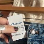 Madewell Curvy Brynn Short Hallstead Wash Cut Off Raw Hem NWT Size 31 (US 12) Photo 3
