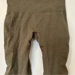 Lululemon  Crop Leggings Olive Green Womens 4 Photo 4