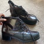 Trotters Brown Patent Leather Heel Boots SIZE 8 Photo 0