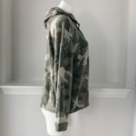 Pink republic  Hooded Sweatshirt in Camo Print, Green Size XL New w/Tag Photo 2
