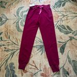 FIGS  Boston Slim Jogger Scrub Pant Photo 2