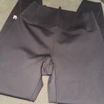 Plum Vuori evolve leggings Gray Size M Photo 4
