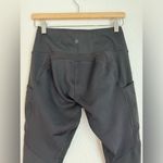 Athleta high traverse tight leggings in black pockets women’s size S high rise Photo 6