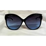Chic Large Cats Eye Black Frame Blue Lens Sunglasses Photo 5
