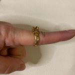 None Vintage Gold Tone Men and Women Embraced Women's Ring Size 7 Photo 2