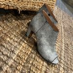 Maison Margiela
Crackled Leather Peep Toe Bootie Size 36.5 Silver Photo 1