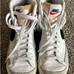 Nike  Blazer Mid Women’s 77 Photo 2