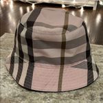 Burberry  pink check print bucket hat Photo 0