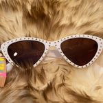 White Studded Retro Cat Photo 1