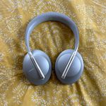 Bose Noise Cancelling Headphones 700 Photo 2
