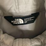 The North Face  Gray Silver Puffer Coat Size Small Photo 2