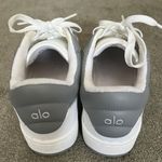 Alo Yoga Alo Sneakers Photo 2