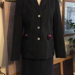 Milano black silk pink embroidery skirt suit Size 8 Photo 0