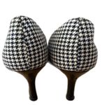 Houndstooth Slip Photo 1