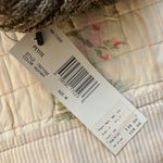 Ellen Tracy  medium petite soft wool sleeveless sweater Photo 5