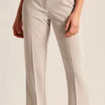 Abercrombie & Fitch Abercrombie Ultra High Rise Skinny front Split Hem Size 4/27 Tan Photo 0