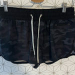 Vuori  Clementine Camo Short Photo 0
