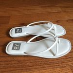 Dolce Vita Jumpie Thong Flip Slide Flats White Sandals Women's Side 8 NWT Photo 7