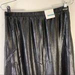 Old Navy silver metallic women’s midi skirt elastic waist Size Medium Photo 2