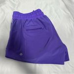 Lululemon  Hotty Hot Short II *2.5" Photo 3