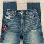 Abercrombie & Fitch Annie Girlfriend jeans distressing & floral embroidery 2/26R Photo 0