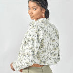 Kancan White and Taupe Floral Cropped Button Front Denim Jacket Women’s XS Photo 7