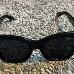 Quay Australia Quay Sunglasses - AFTER HOURS EXTRA LARGE - BLACK/SMOKE POLARIZED Photo 4