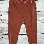 Torrid Active Sz 4 Pink & Red Elastic Waist Performance Crop Leggings w/ Pockets Photo 0