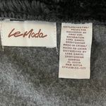 Moda Le Gray Cape With Buckle Closure and Black Fur Trim Collar One Size Photo 9