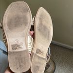 Universal Threads Women’s Cream Sandals Photo 3